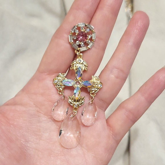 NEW VICTORIAN CHANDELIER EARRINGS - Picture 3 of 3